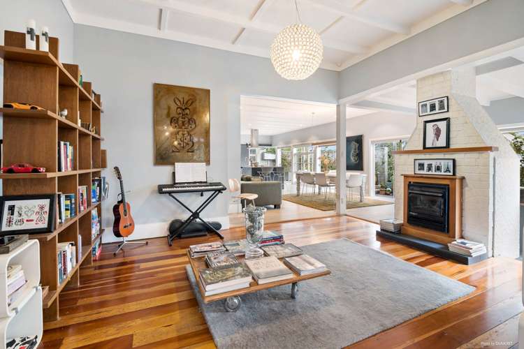 49 Lloyd Avenue Mount Albert_2