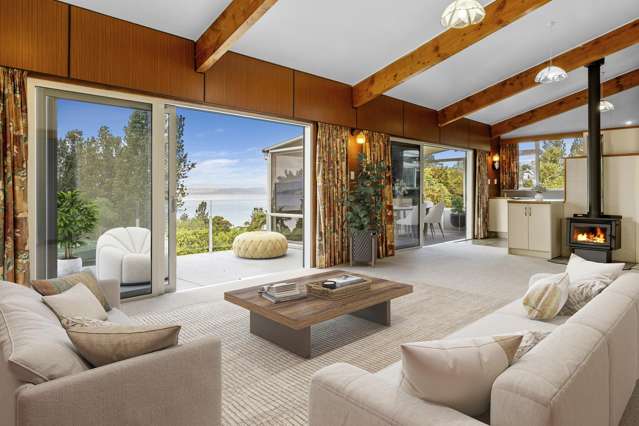 Blank Canvas on Kamahi