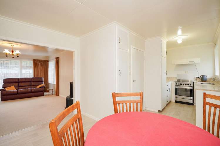 64 Ariki Avenue Otatara_5