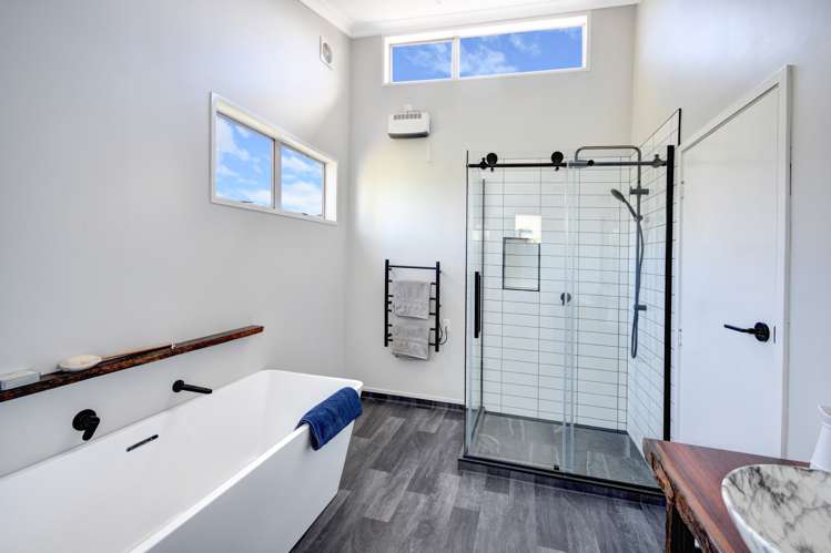 17 Virginia Avenue Broad Bay_9