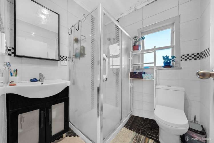 305 Massey Road Mangere East_7