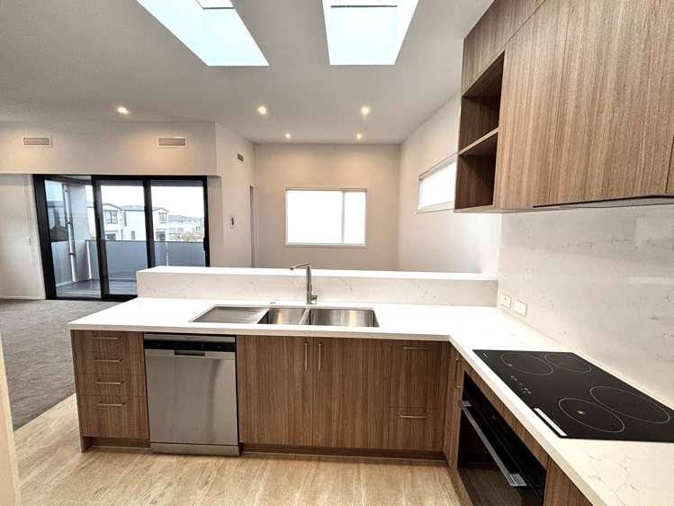 1/6 Sorrel Crescent Bucklands Beach_5