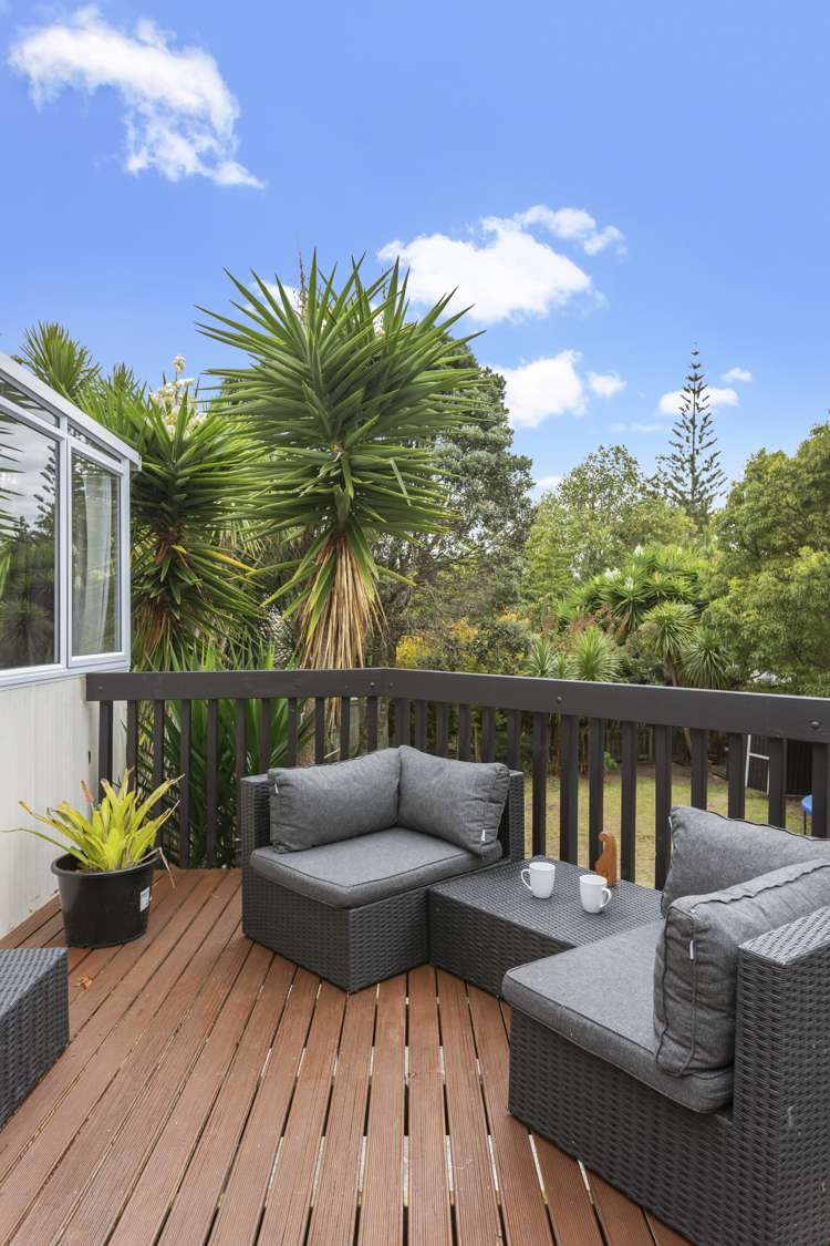 18 George Herring Place Glen Eden_24