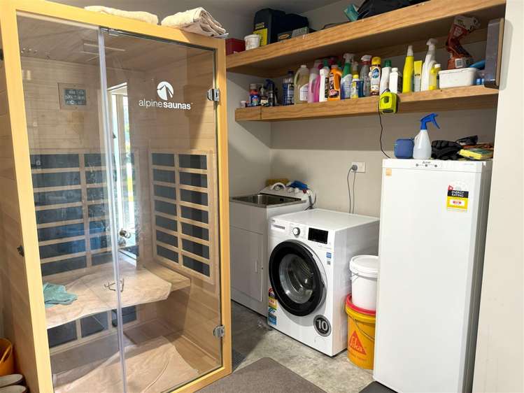 142a Coulson Road Paroa_22