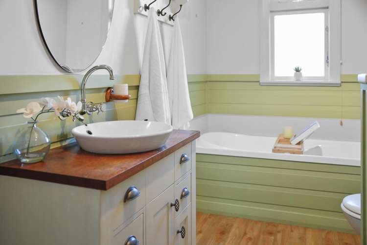 63 Inkerman Street Renwick_23