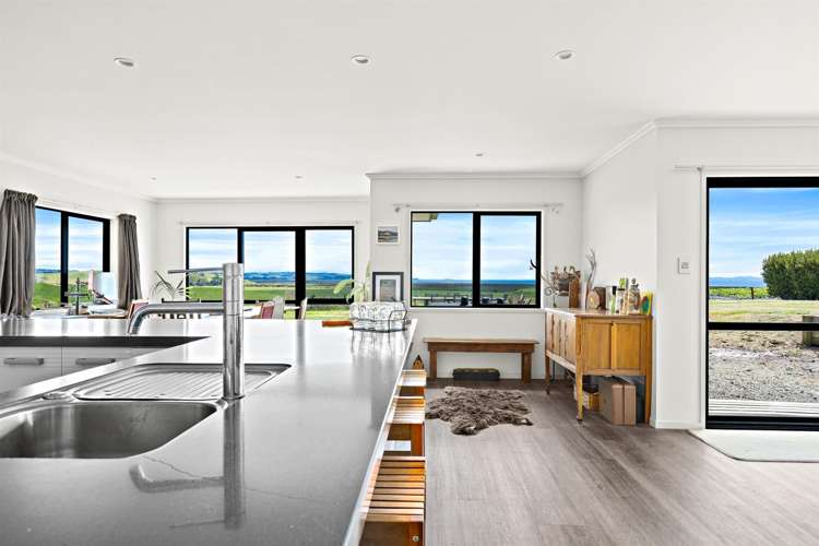 251 Mairetahi Road South Head_11