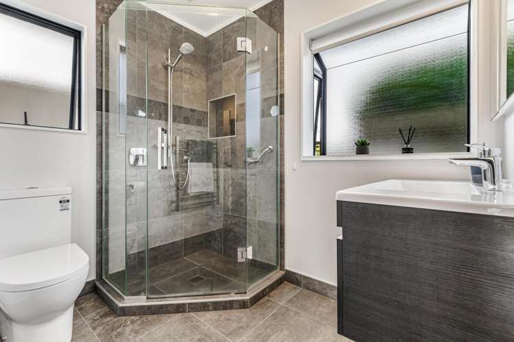 25 Suncrest Drive West Harbour_12