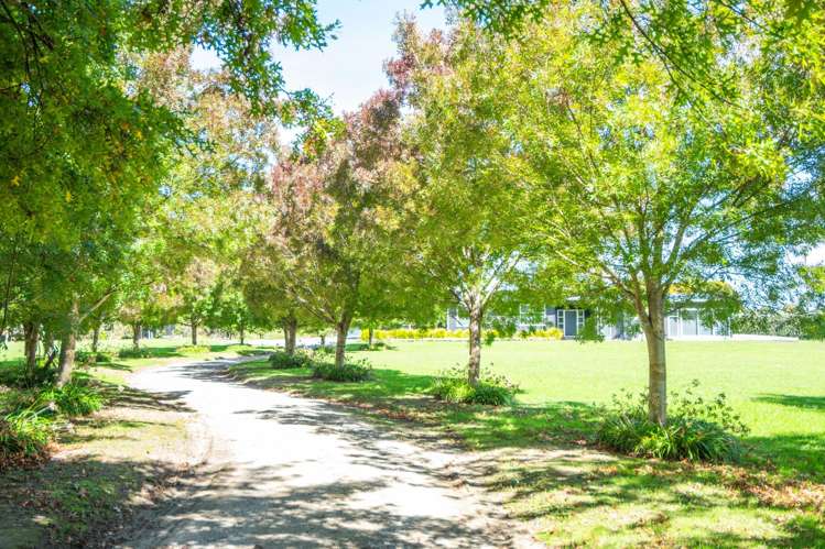 32 Royd Road West Gisborne_26