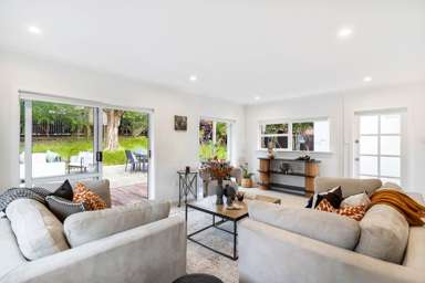 2/4 Corunna Road_1