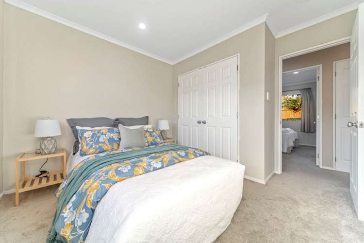 13 Newinn Crescent East Tamaki Heights_9