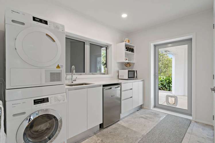 14 Oscar Road Greenhithe_36