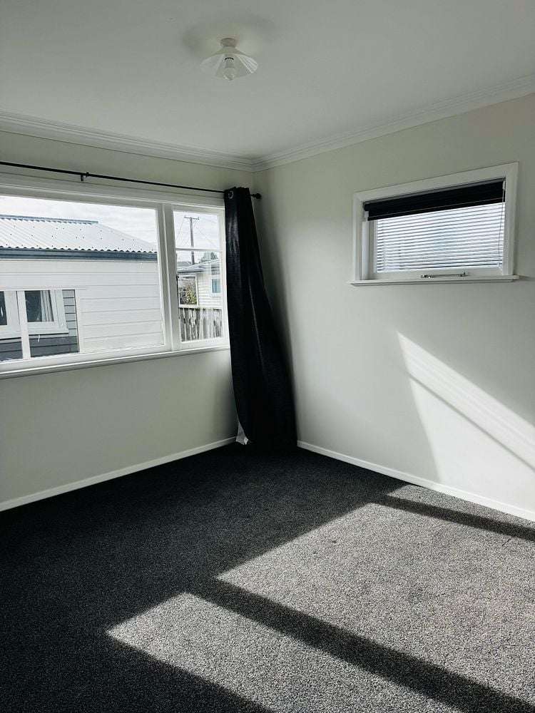 616A Queen Street East Levin_9