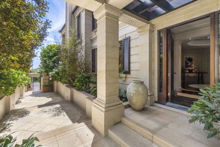 84 Paritai Drive Orakei_10