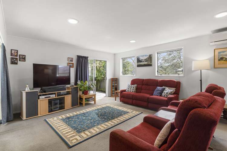 45 Cockayne Crescent Sunnynook_4