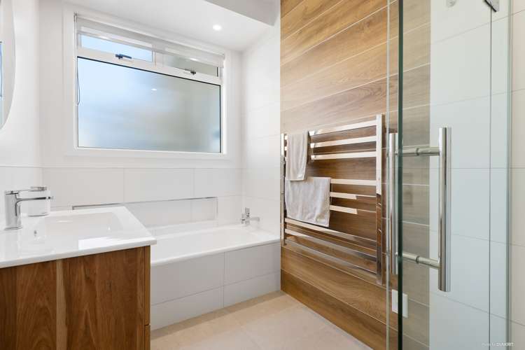 81 Vardon Road Saint Andrews_10