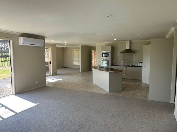 218 State highway 16 Whenuapai_9