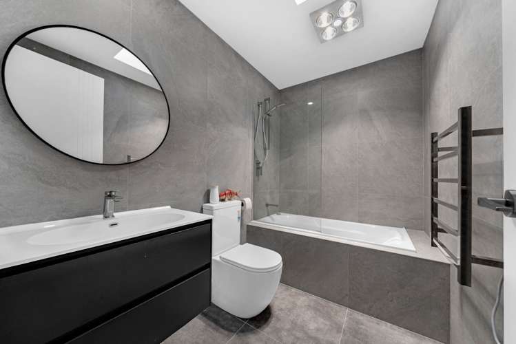 7/32B Westgate Drive Massey_16