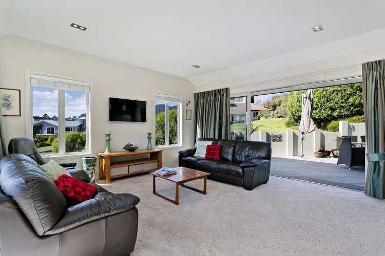 18 Botanical Heights Drive Waipahihi_6