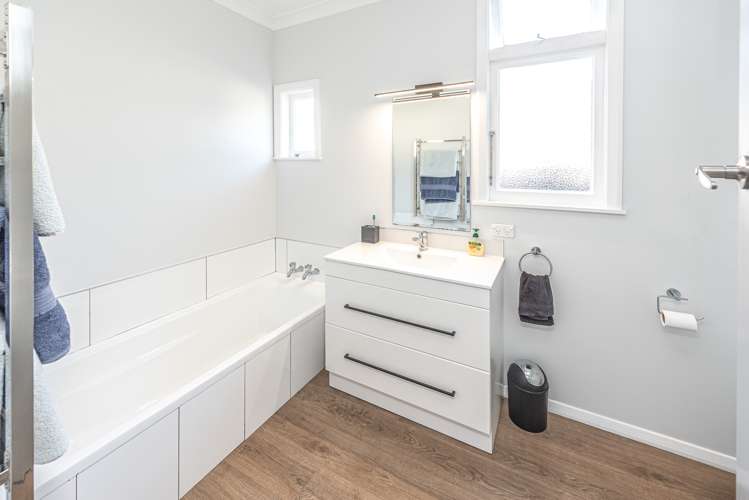 123 Anzac Parade Wanganui East_19