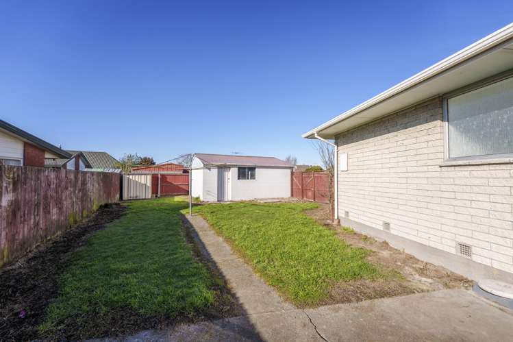 127 Denise Crescent Hornby_19