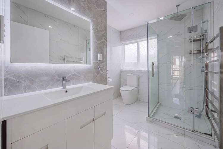 2/148 Penrose Road_5