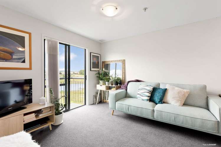 3G/17 Crown Lynn Place New Lynn_6