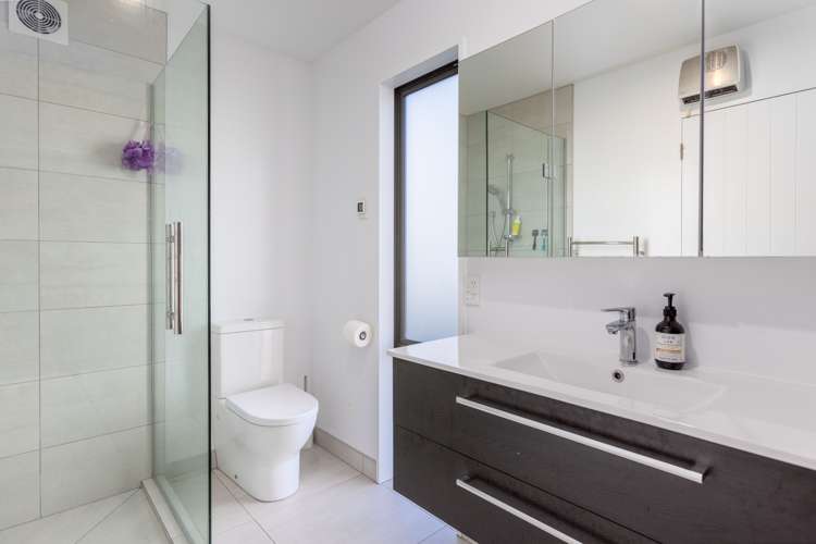 64 Mountvista Road Fernside_21