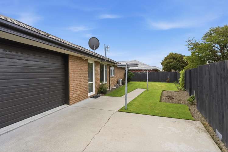 19 Carradale Avenue Yaldhurst_17