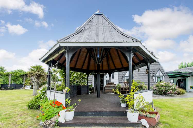 24 Brook Street Southbridge_2