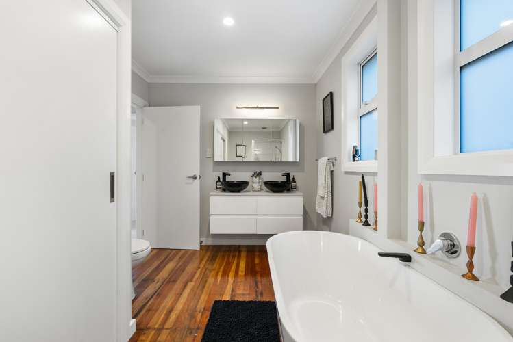 51 High Street Island Bay_13