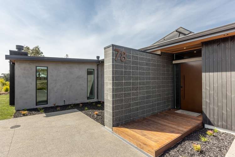 78 Oak Road Poraiti_29