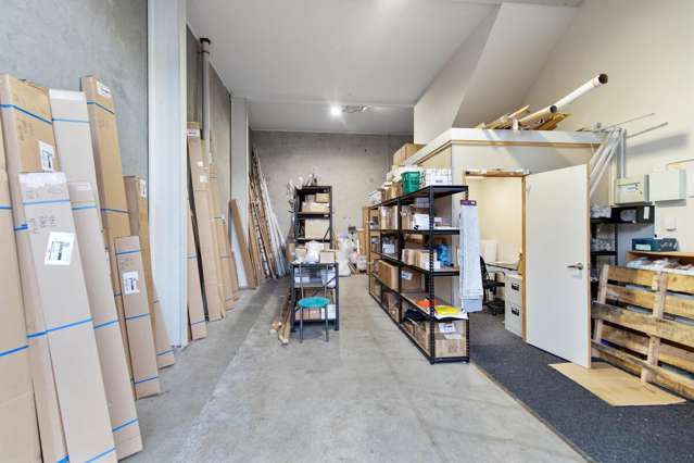 8 & 18 6 Ken Browne Drive Te Rapa_2