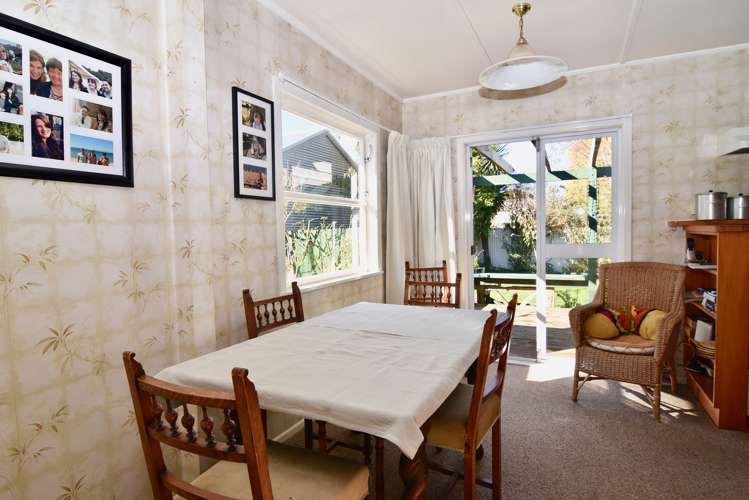 15 Clifton Avenue Carterton_6