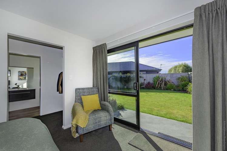 25 Kens Lane Lincoln_16