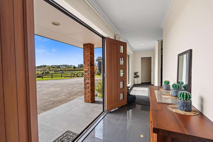 1484 Egmont Road Egmont Village_5