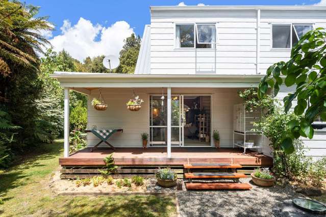 1849 Manawahe Road Manawahe_3