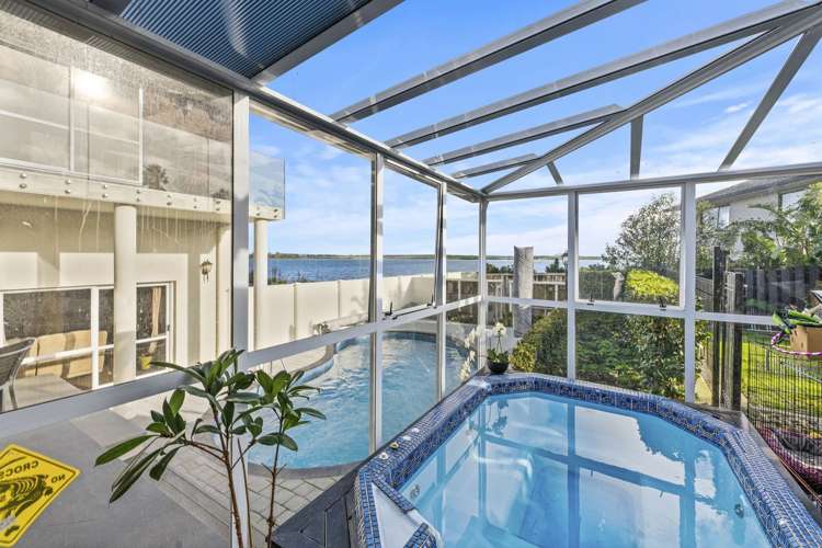 43 Saint Annes Crescent Wattle Downs_21