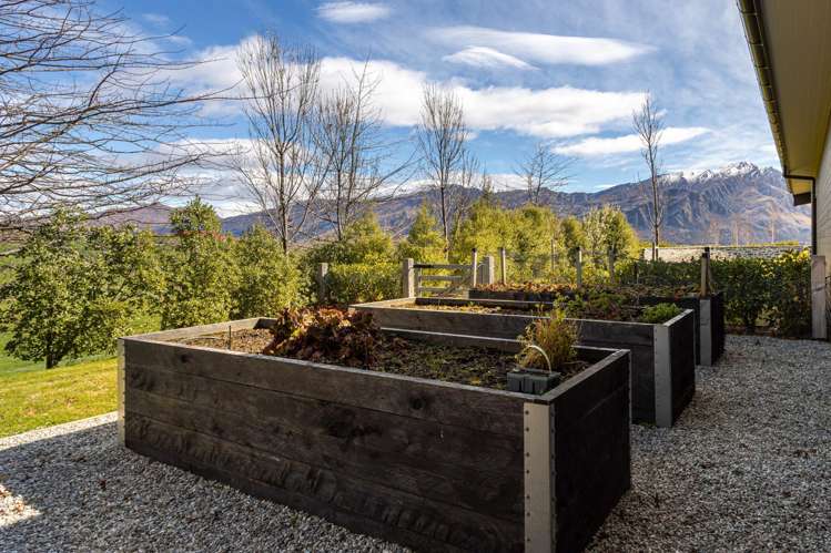 1 Todd Lane Lake Hayes_17