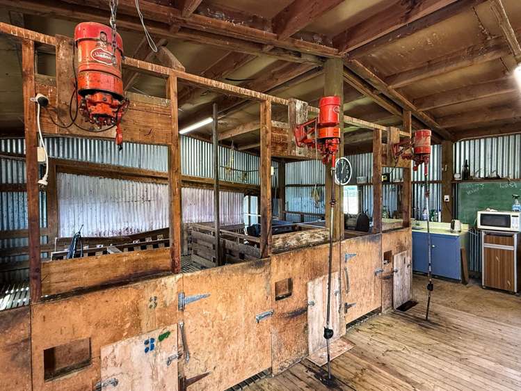 372 Looney Road South Hillend_7