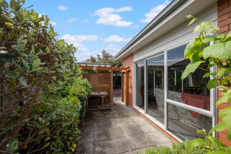 11 Roussel Place Springlands_28