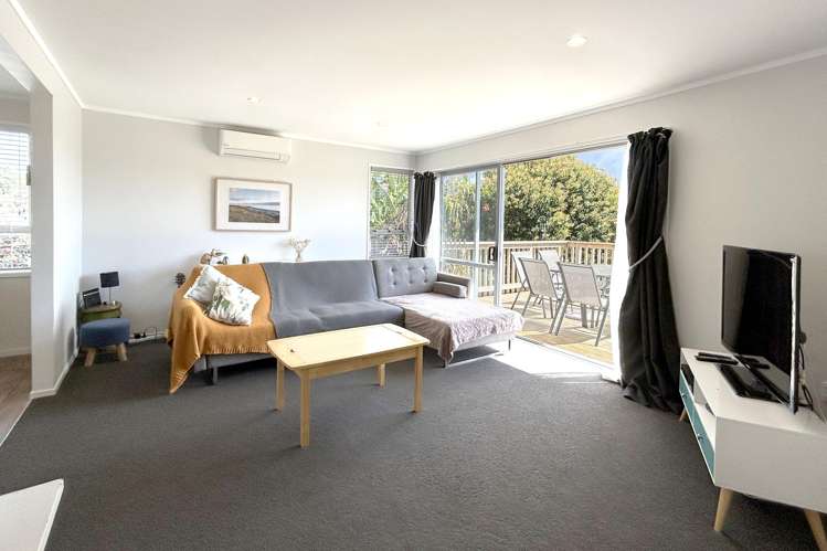 9 Puriri Avenue Kaiaua_16