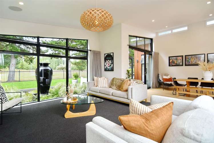 29 Kohunga Crescent Bottle Lake_8