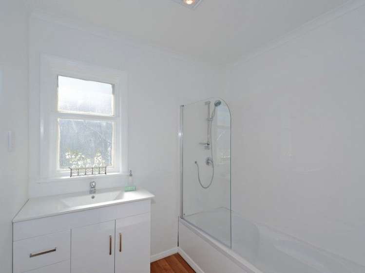 42 Donnelley Drive Wainuiomata_7