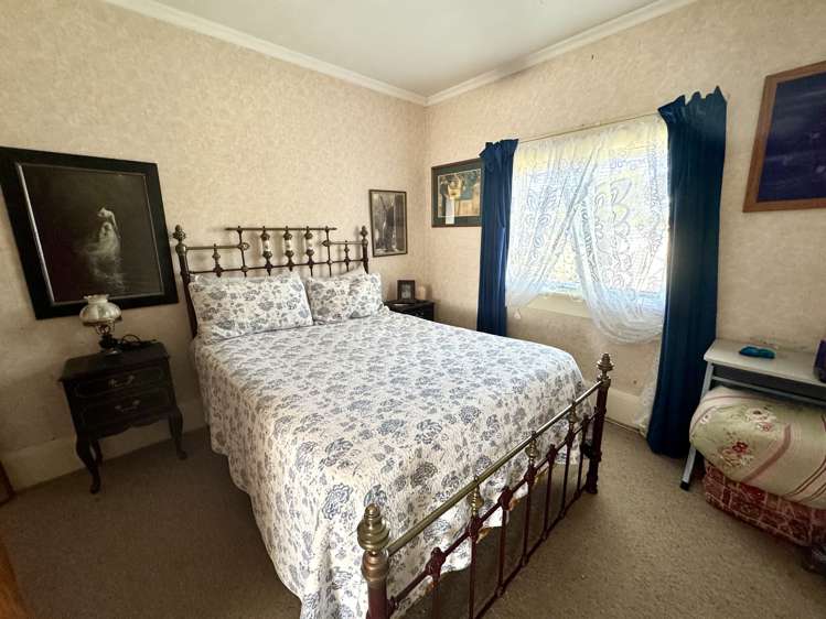 2 Lake Street Takapau_6