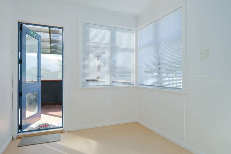 8 Victor Street Dannevirke_11