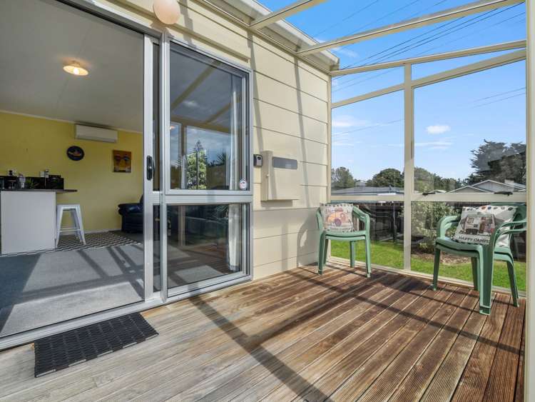 50 Park Avenue Waitarere Levin_23