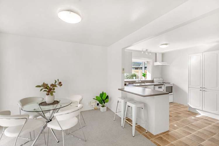 1/21 Greenock Street Redwood_9