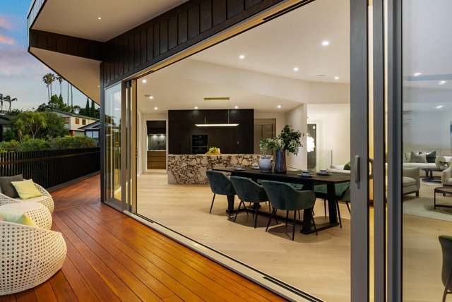 Stylish, Sea Views and Rangi zone - Secure now!