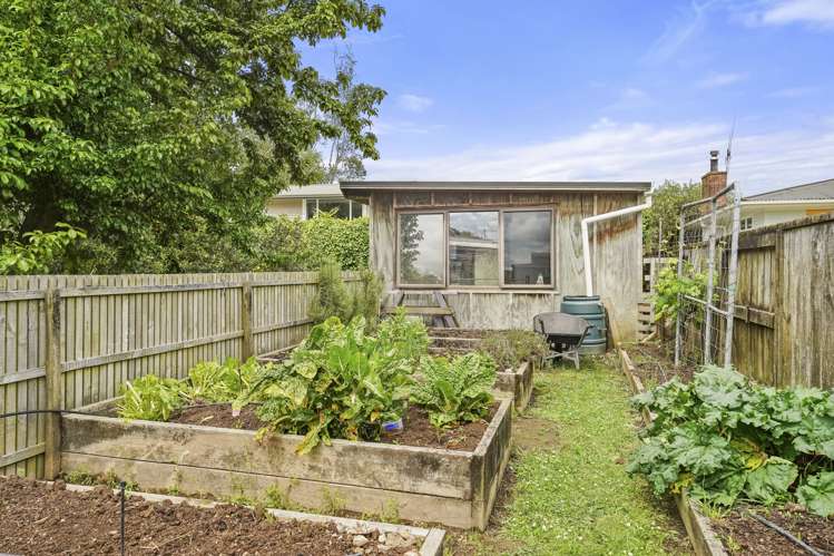 83 Carlyle Street Leamington_15