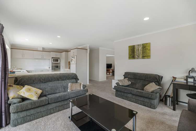 17d Kinross Drive Merrilands_10